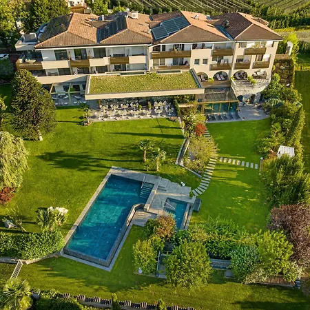 FAYN garden retreat hotel-2